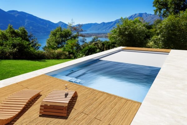INOX-Edelstahlschwimmbecken mit Skimmer