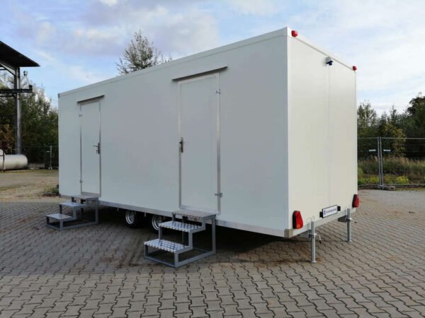 Sanitäranhänger mit Doppeltoilette 350x2m 750kg